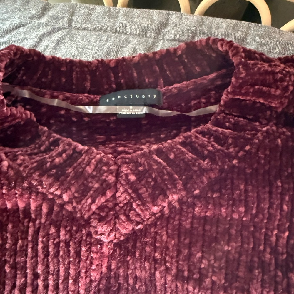 Sanctuary burgundy Ribbed blouse Notched Collar